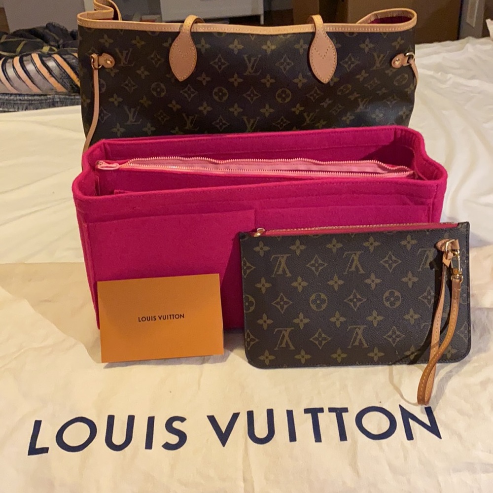 Louis Vuitton GM Neverful in Monogram